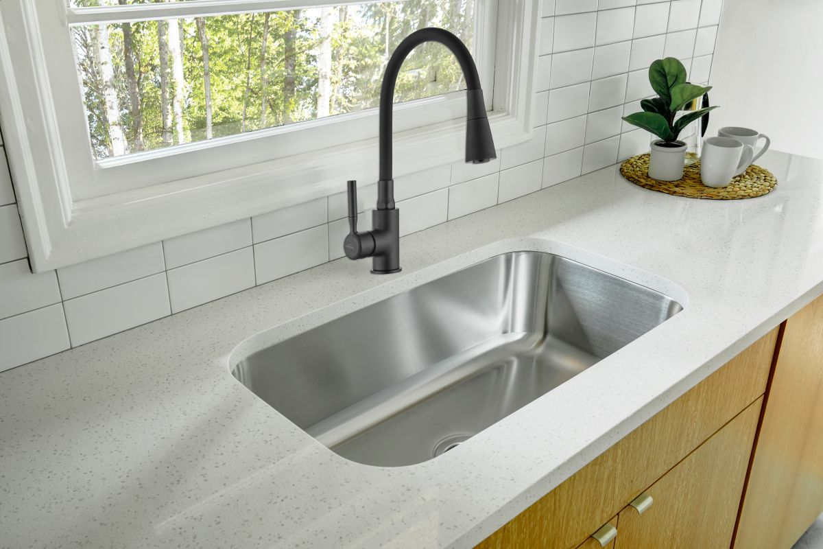 Modern,Kitchen,Interior,With,A,Window